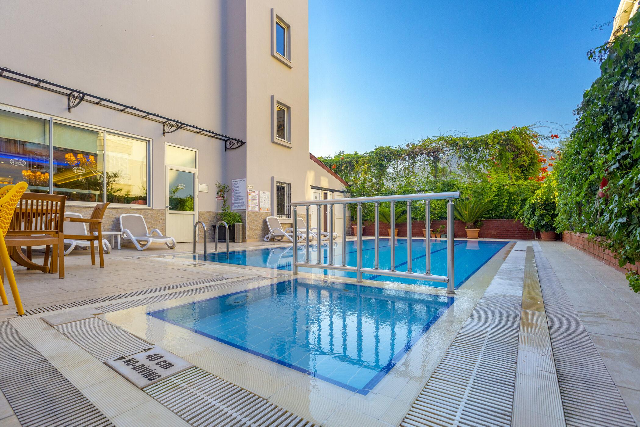 Alanya Beach Hotel Bagian luar foto